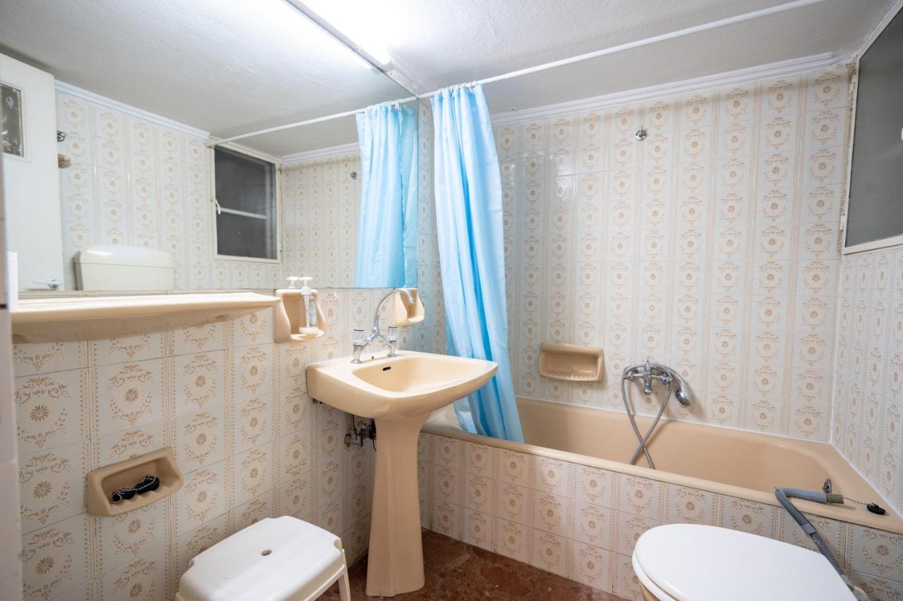 Larissa Station Metro St. 2 Bedrooms 3 Pers. Flat Атина Екстериор снимка